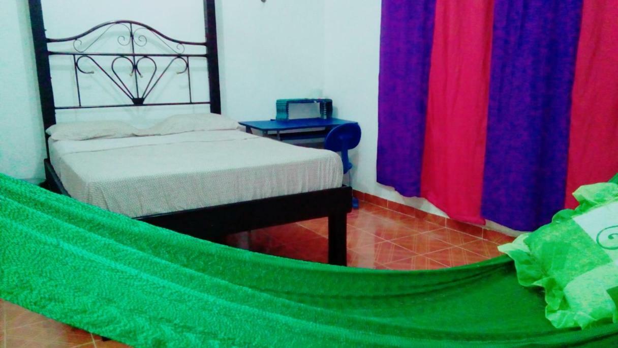 Hostal Y Camping Villa Mercedes Tizimín Exteriör bild